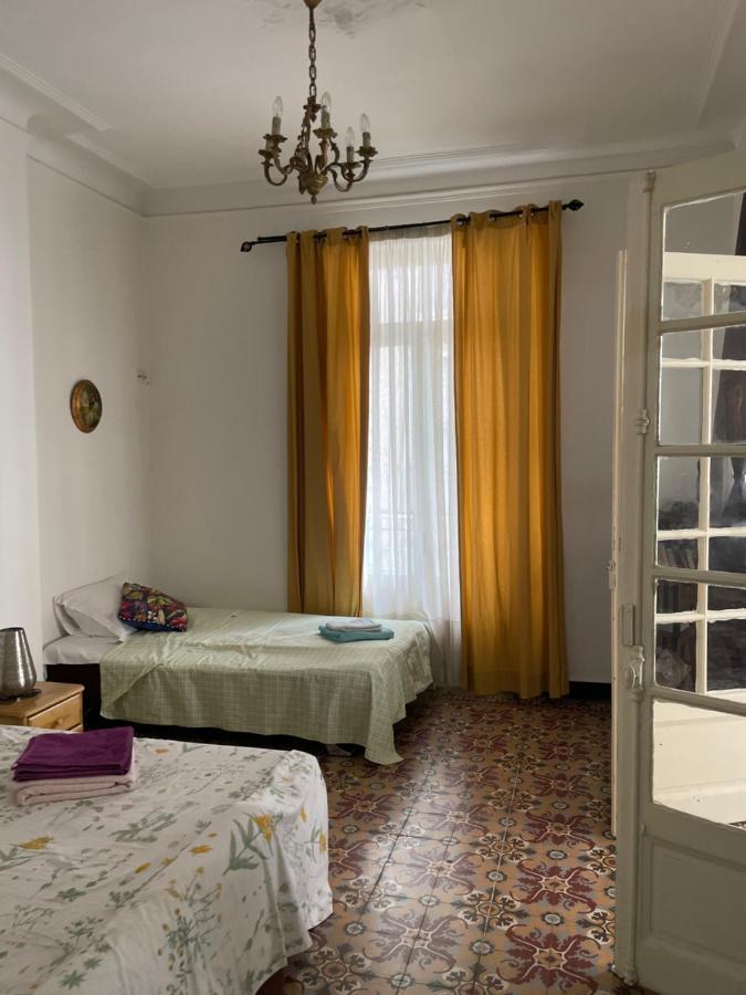 Appartement Dans Immeuble Haussmanien Algiers Exterior foto